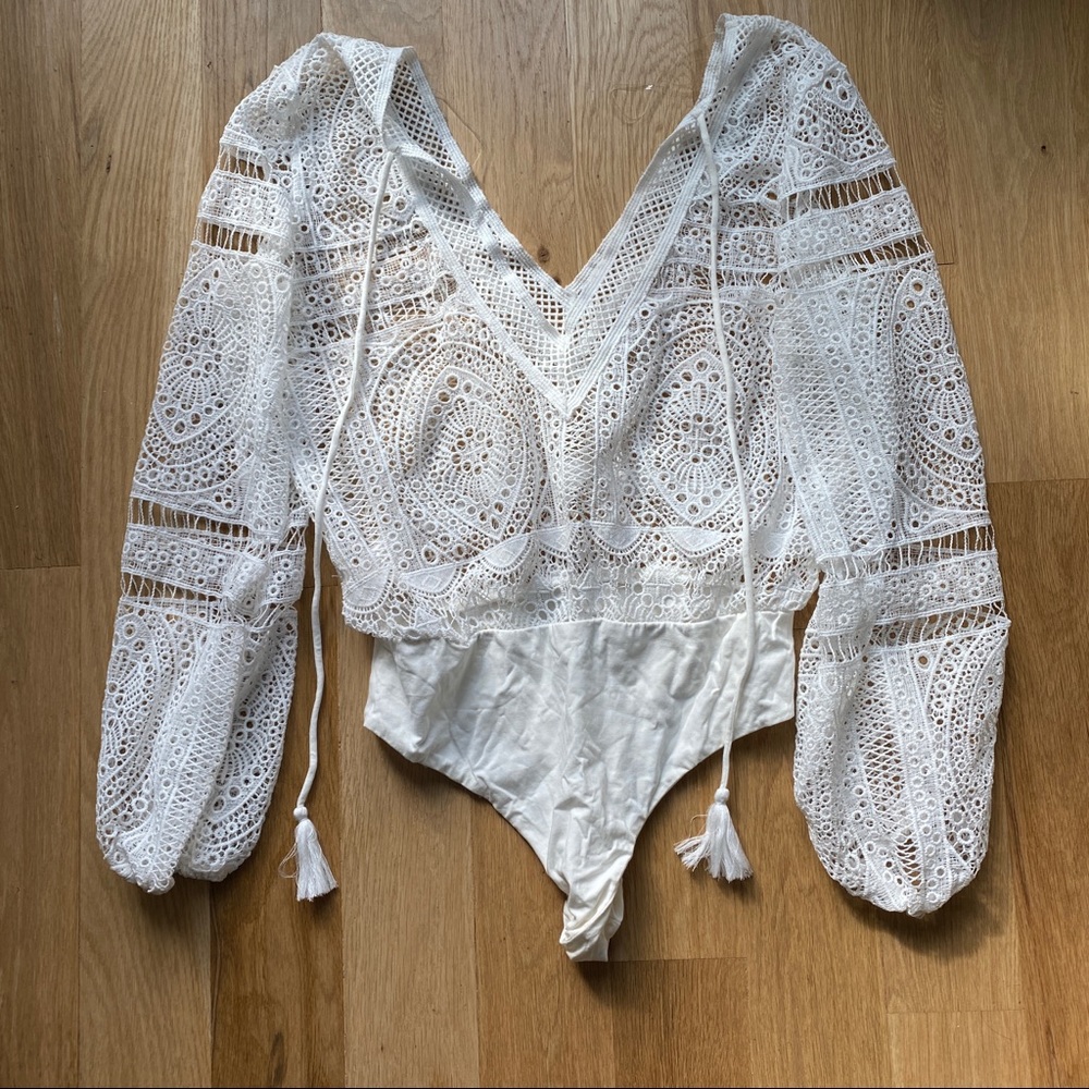 Jasmine Long Sleeve Bodysuit white pattern - Picture 12 of 16